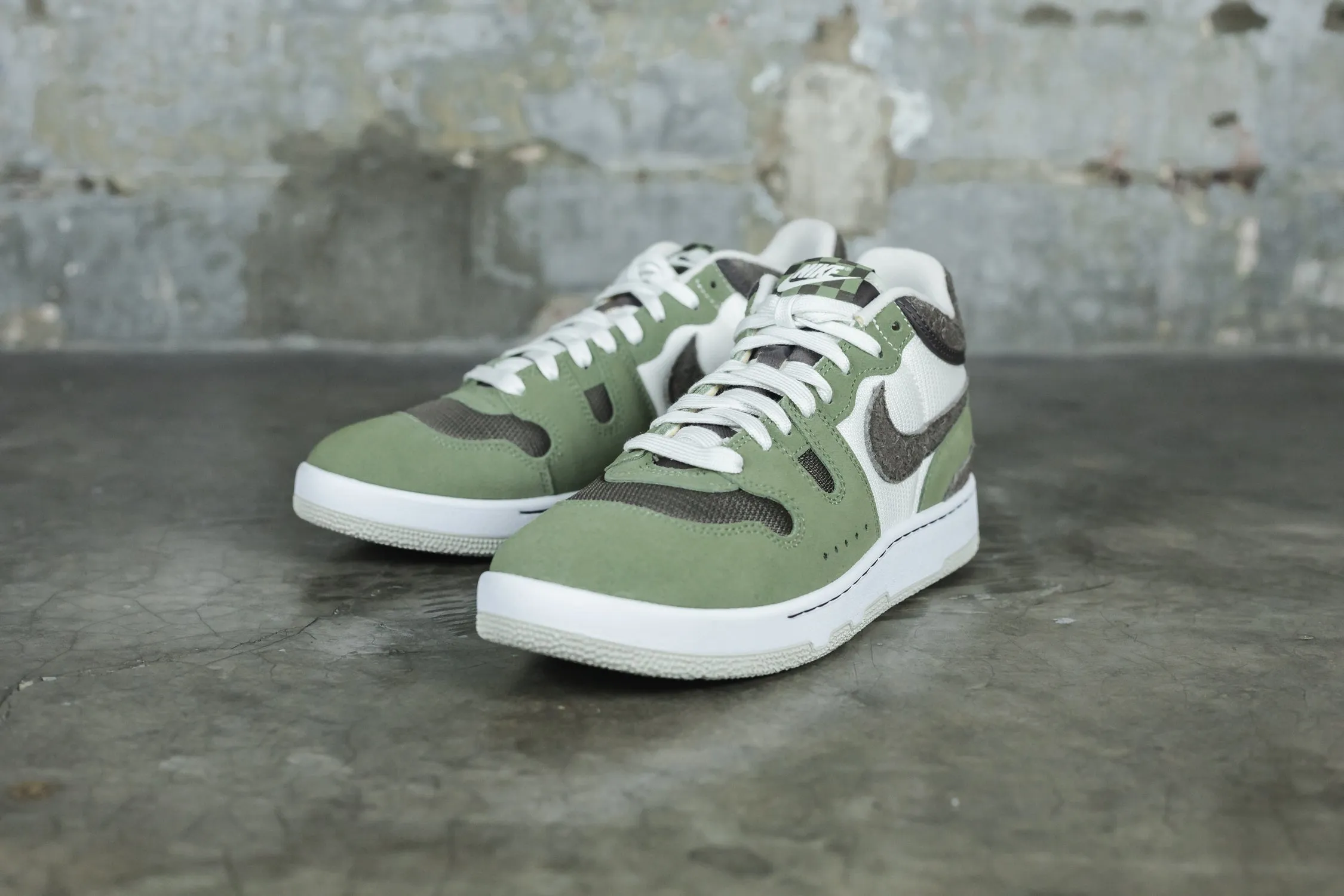 Nike Attack 'Oil Green and Ironstone'