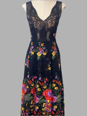 Vestido de Encaje Floreado (Talle S)