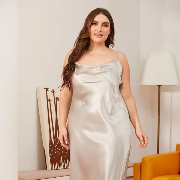 Vestido de Festa Slip Dress Midi Cetim Plus Size